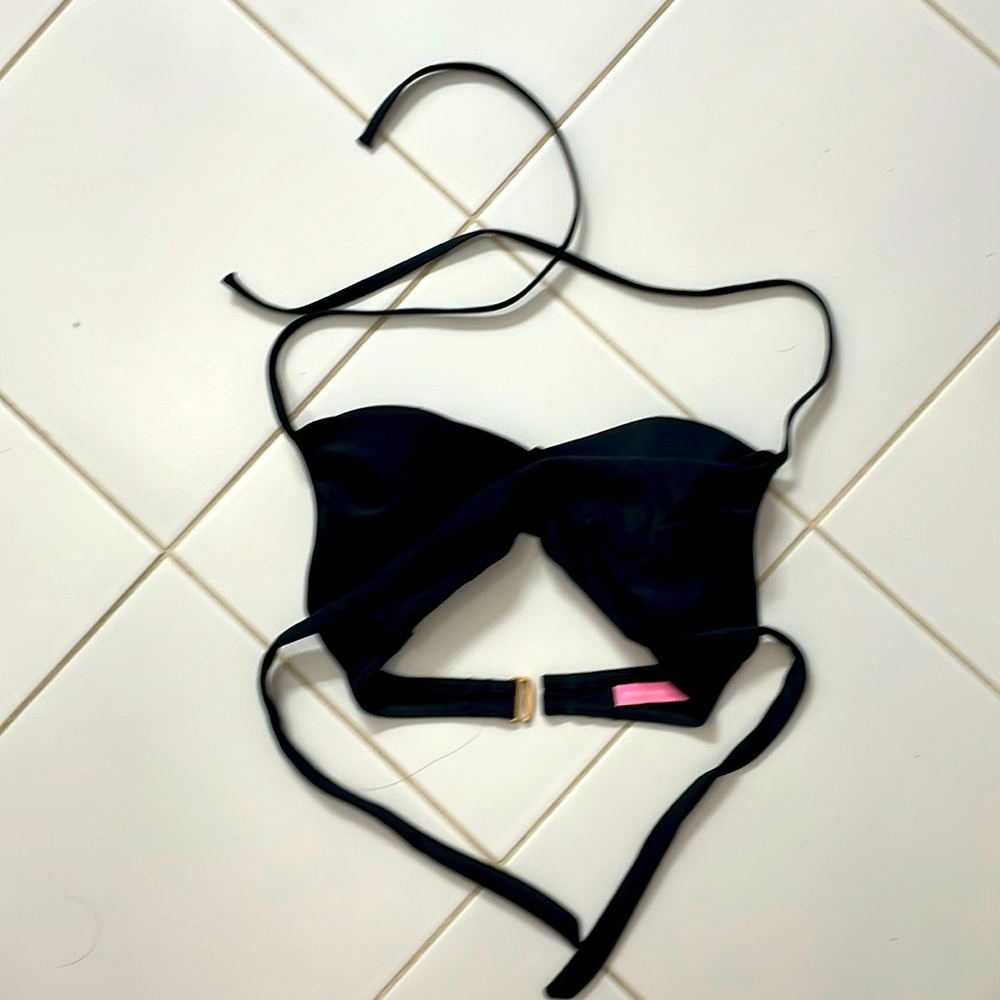 Victoria’s Secret bikini top